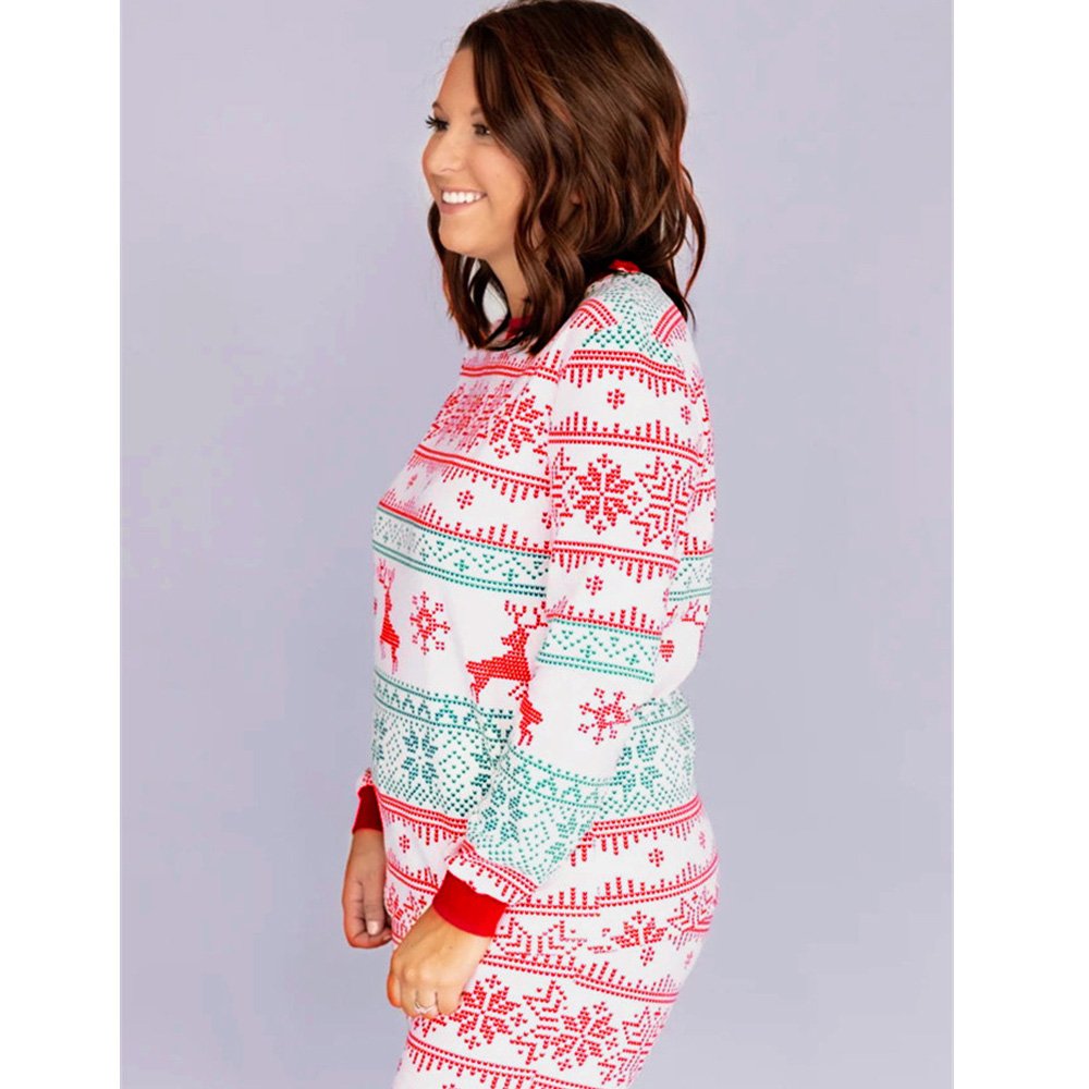 Conjunto de pijama a condizer para uma família de flocos de neve de veados de Natal