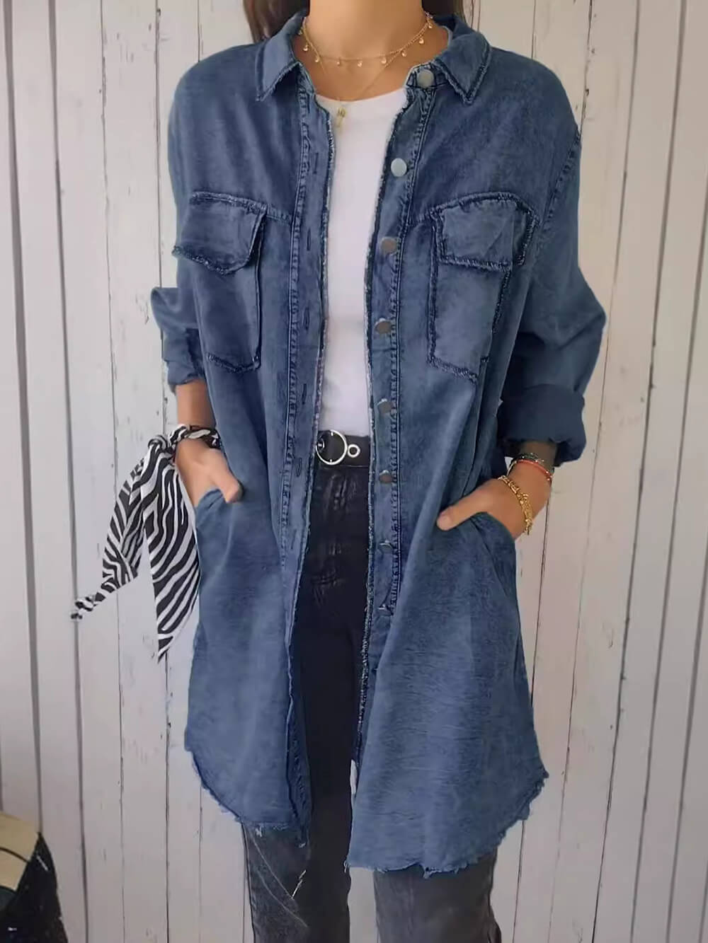 Jaket Denim Kerah Lengan Panjang Serbaguna yang Modis