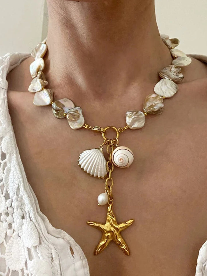 Collier de coquillages surdimensionnés de Bohème