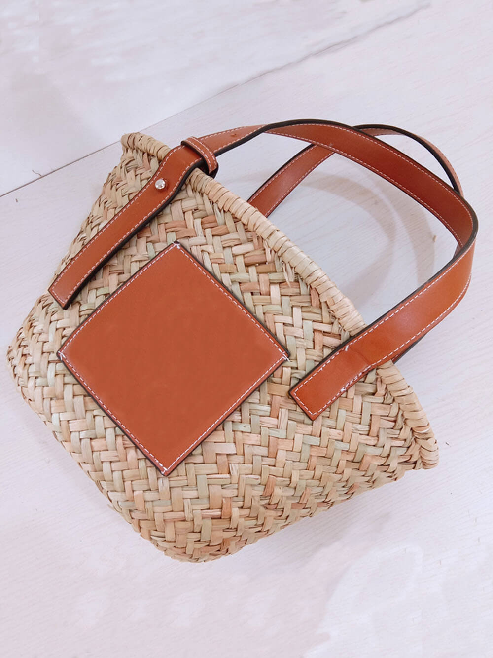 Mitsubishi Straw Bias Shoulder Bags (sacs à bandoulière en paille)