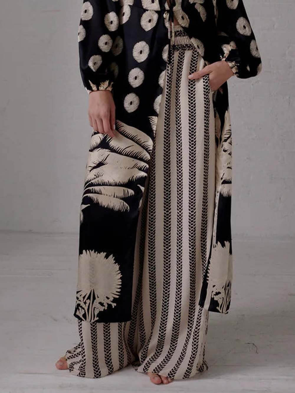 Unik oversize cardigan med etnisk print