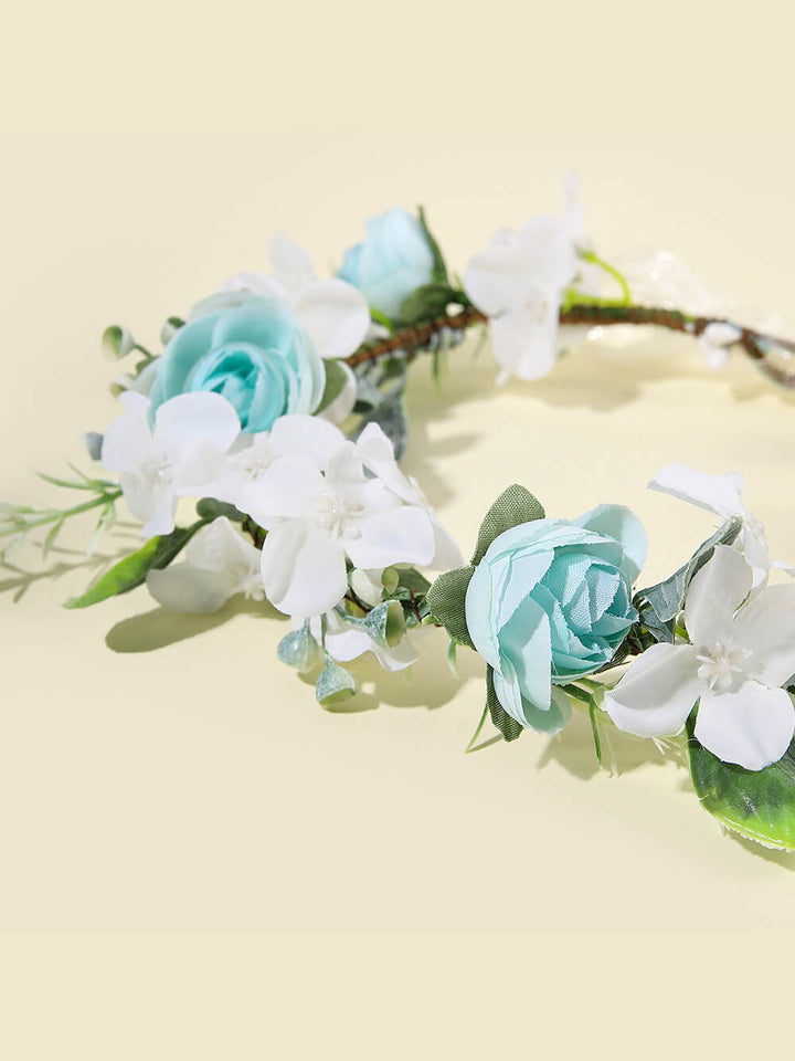 Couronne de fleurs de roses d'azur