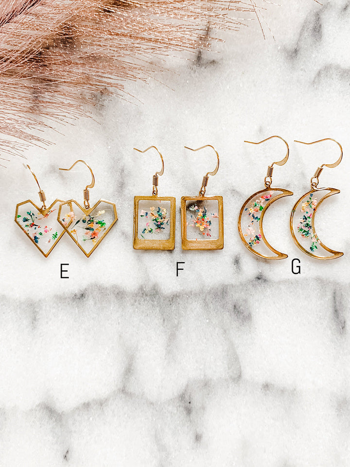 Anting Boho Bunga Resin Kering yang Dipres