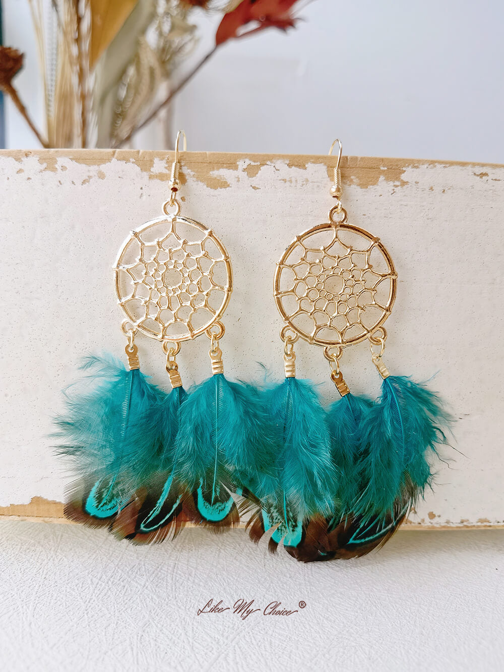 Pendientes largos de plumas atrapasueños estilo boho