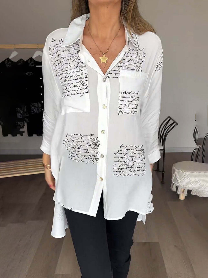 Camisa solta com estampado de letras simples e alto