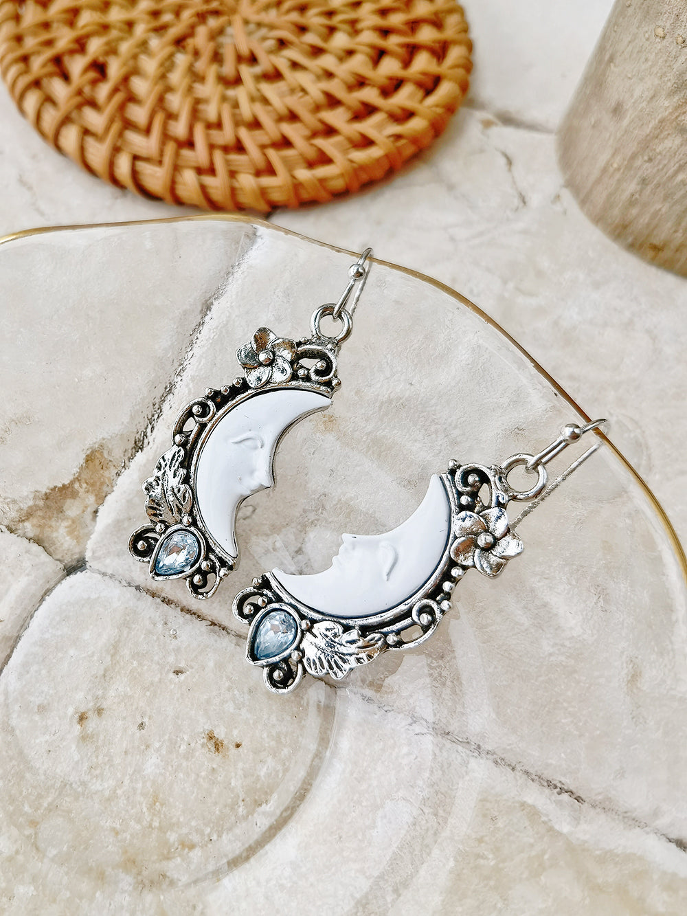 Blue Topaz Pendant Earring med Crescent Moon Motif