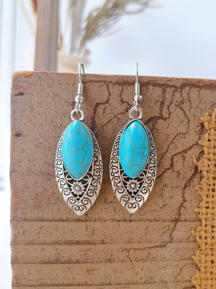 Anting Oval berwarna biru kehijauan