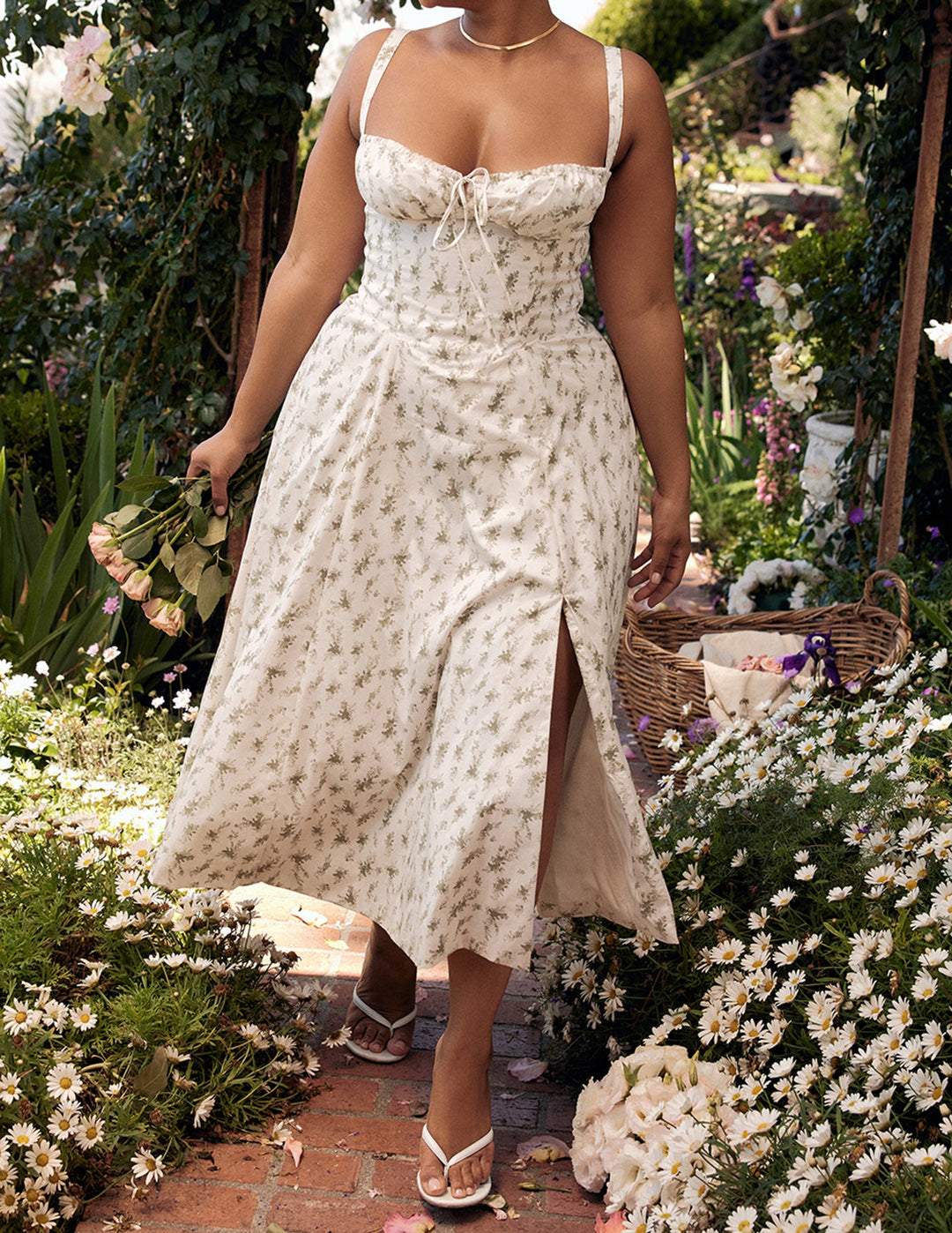 Vestido em espinha de peixe com estampado rosa