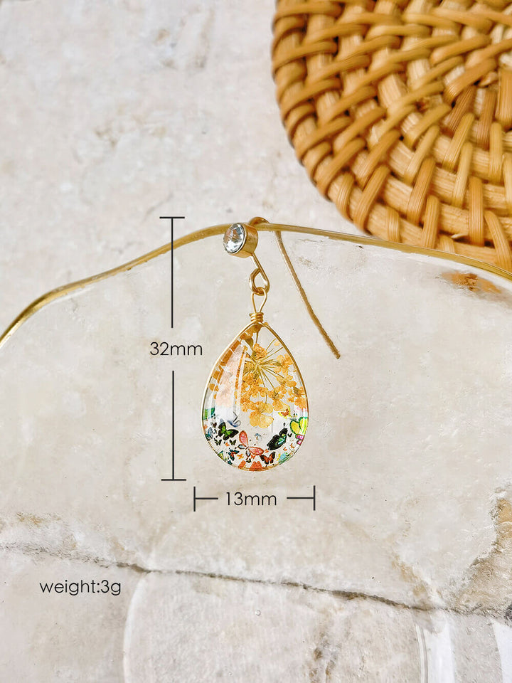 Boucles d'oreilles goutte à goutte en cristal de fleurs séchées