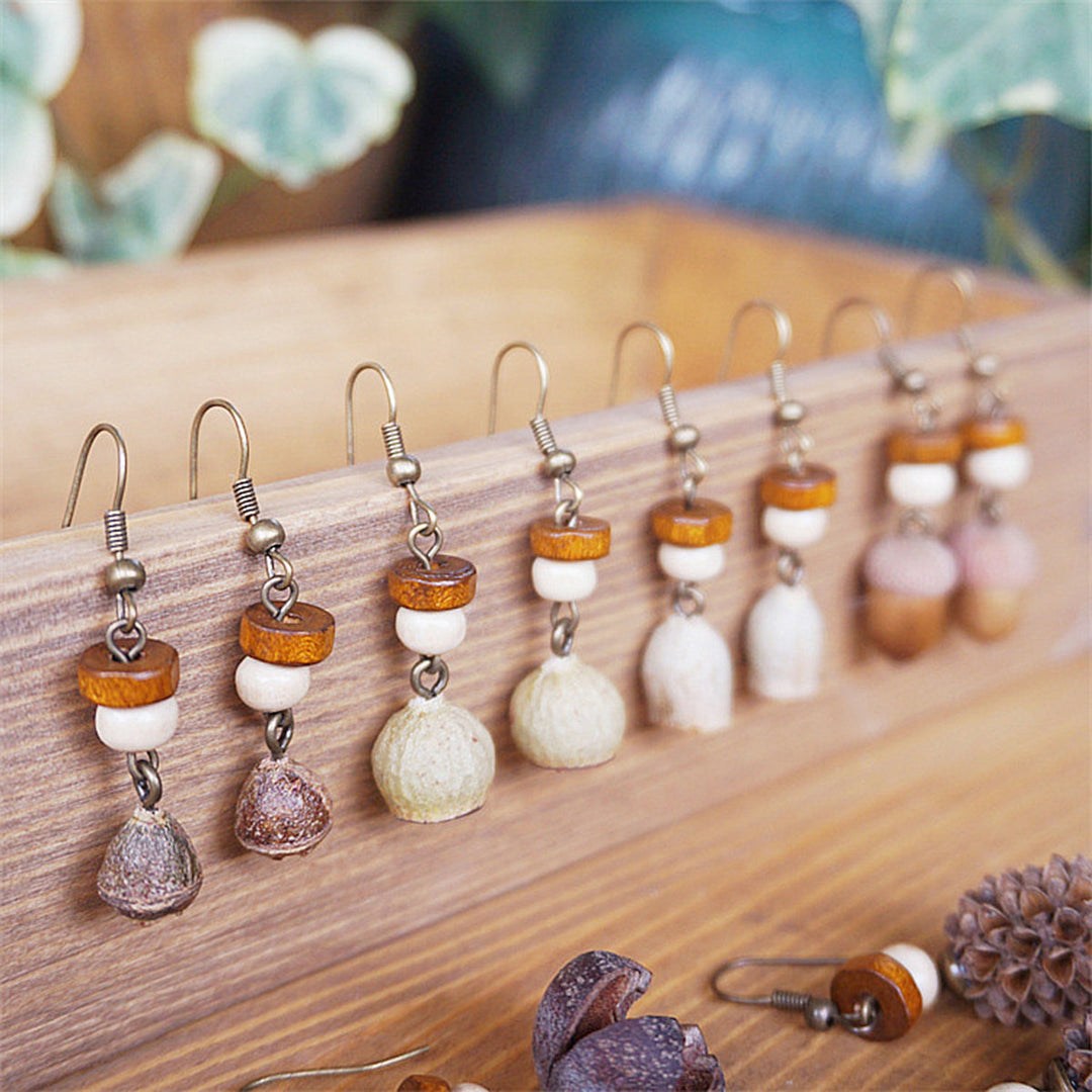 Boucles d'oreilles rétro en bois massif et fruits séchés