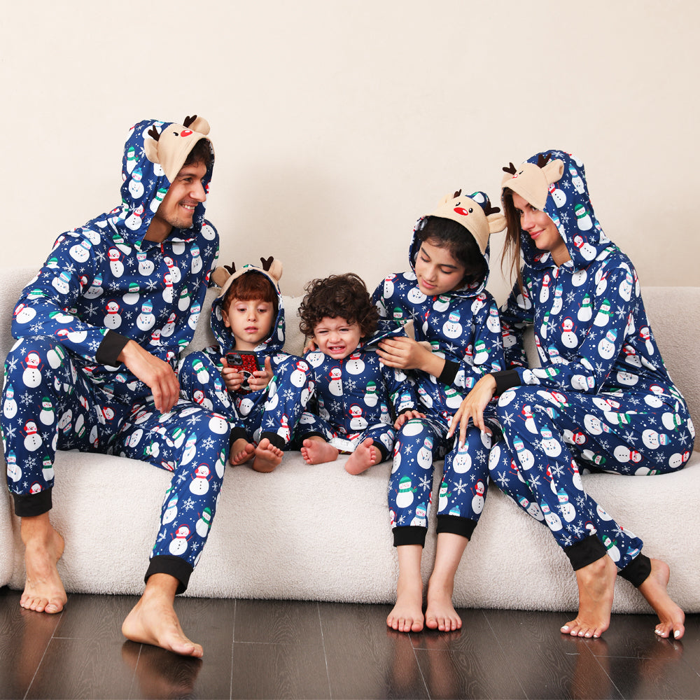 Blauwe Sneeuwpop Fmalily Bijpassende Pyjama Onesies