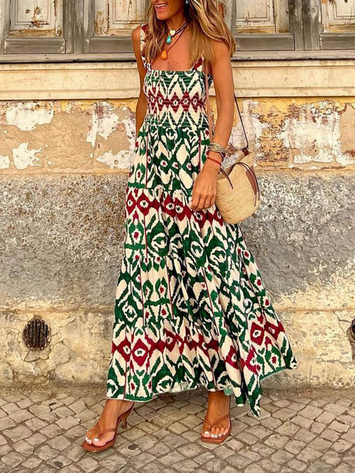 Vestidos de férias na praia com estampado na bainha