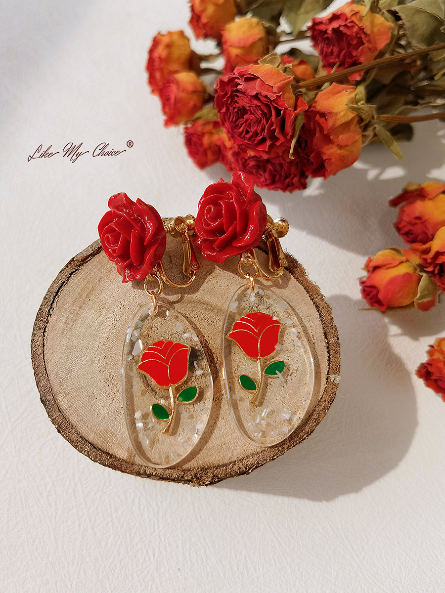 Boucles d'oreilles roses rouges romantiques d'inspiration victorienne