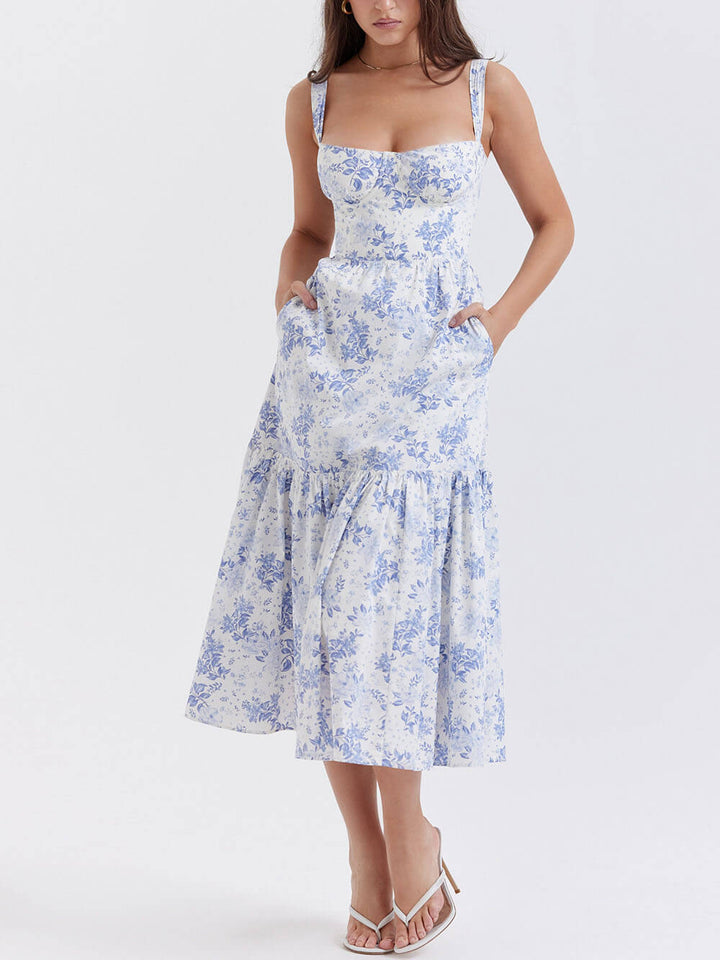 Robe midi florale à bretelles à l'ourlet A