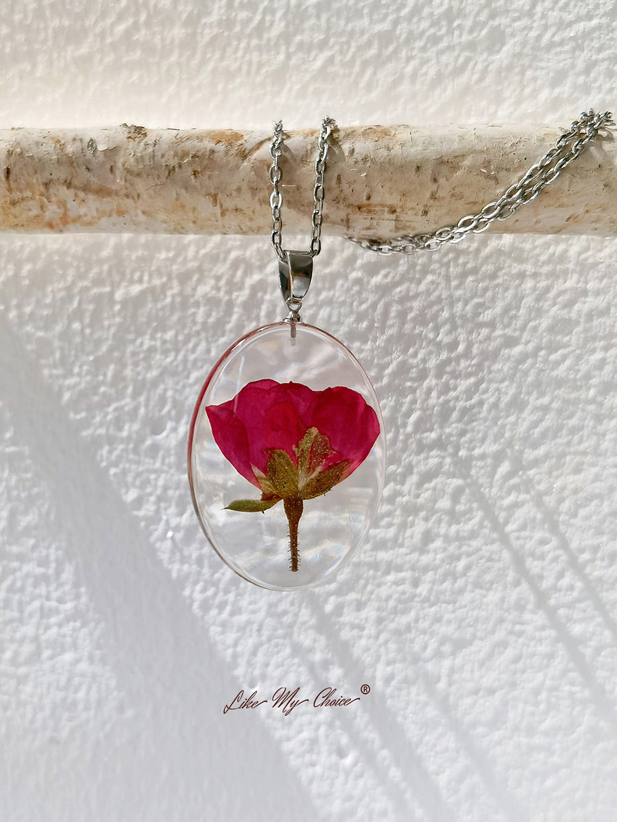 Ketting met Geperste Bloem - Roze Hars