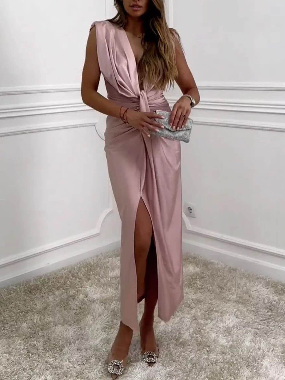 Gaun Midi Ruched Drape Slit Slit Leher V-Neck Klasik