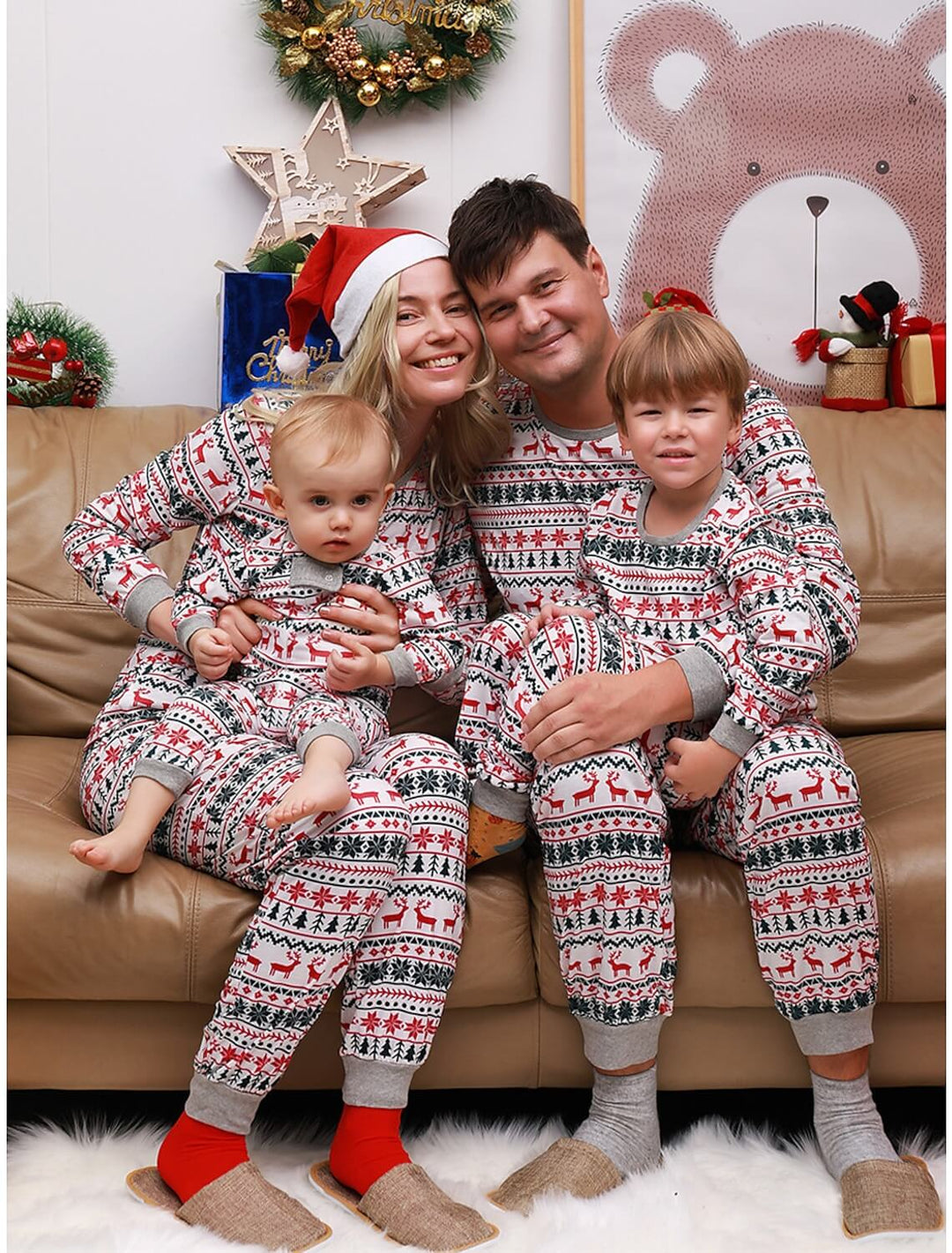 Conjuntos de pijamas familiares com flocos de neve de Natal