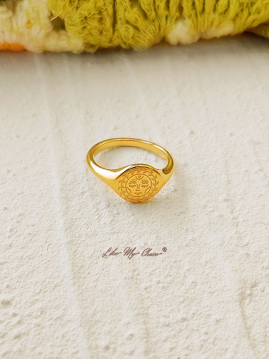 Prsten Love By The Moon Signet Boho Ring