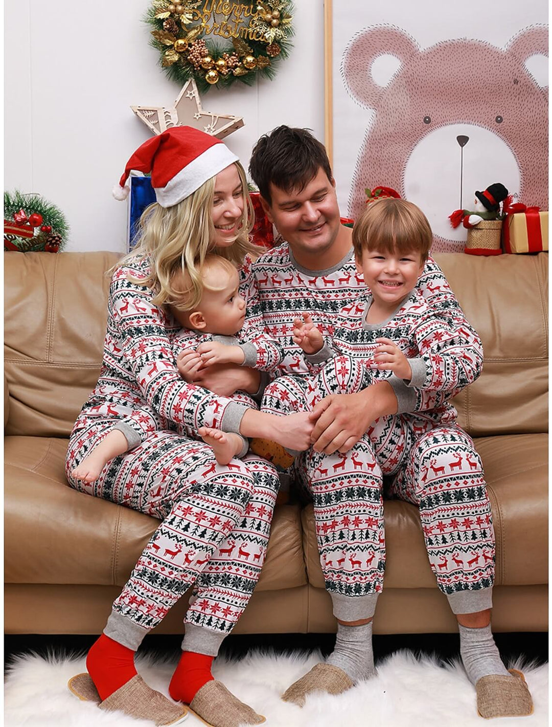 Conjuntos de pijamas familiares com flocos de neve de Natal