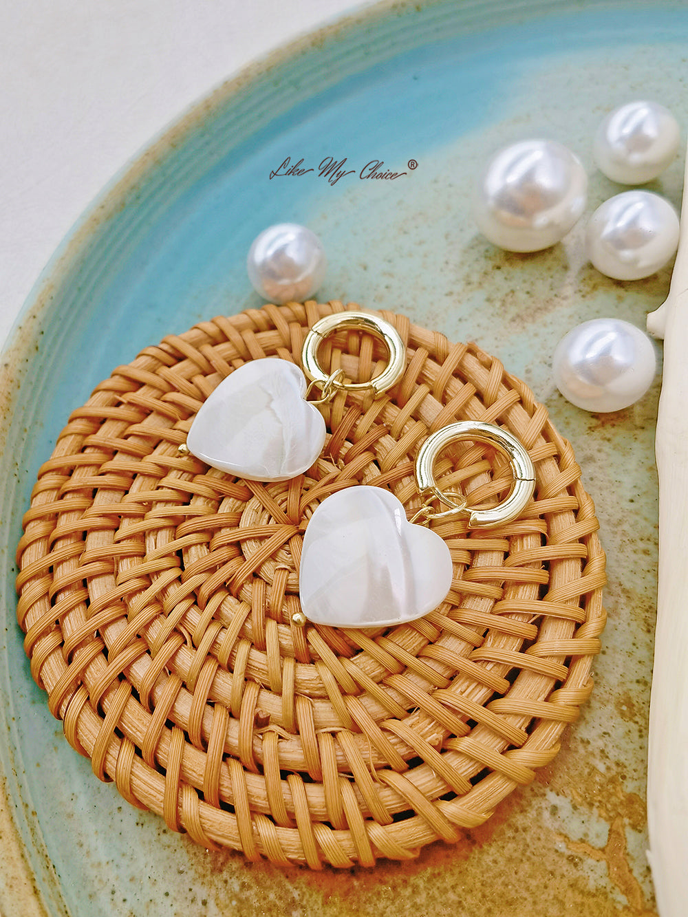 Boucles d'oreilles en forme de coeur en perles d'eau douce : Simple et chic