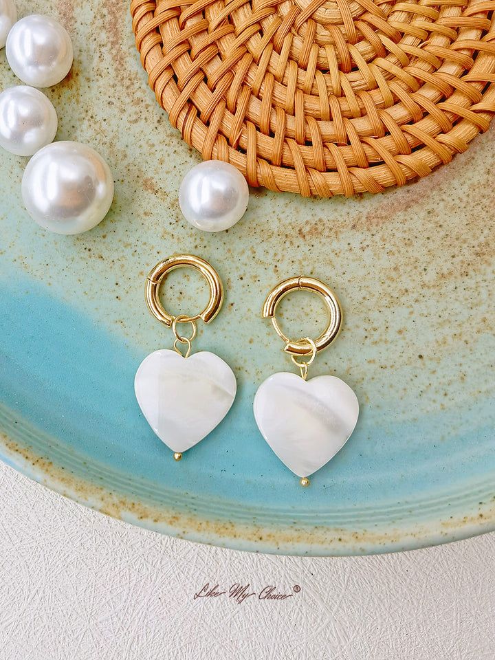 Boucles d'oreilles en forme de coeur en perles d'eau douce : Simple et chic