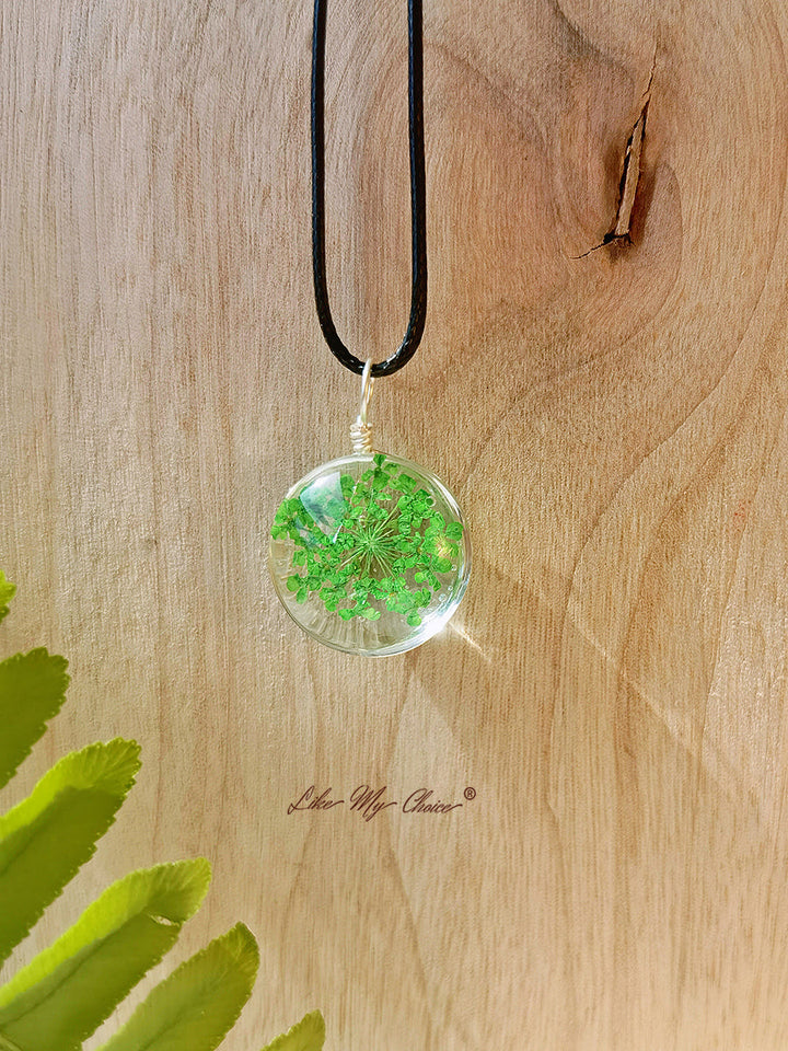 Collier botanique en verre teinté Baby Breath