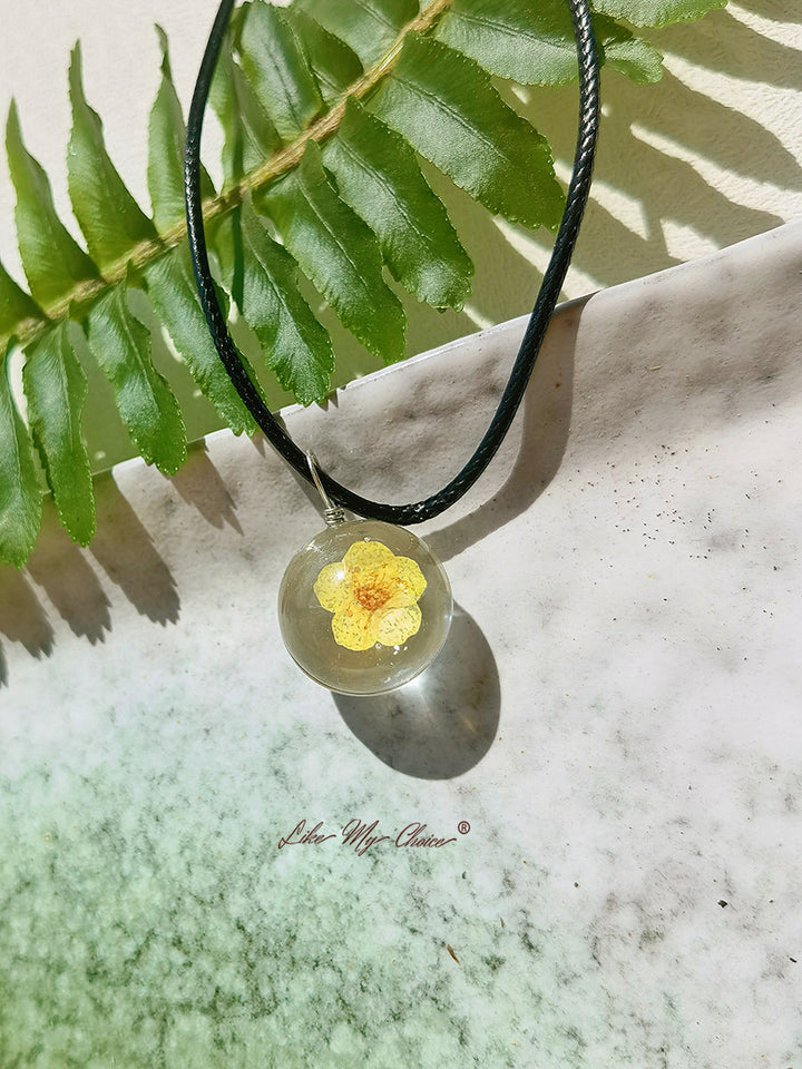 Collana con ciondolo tondo Peach Blossom Full Moon