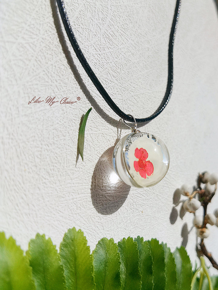 Collana con ciondolo tondo Peach Blossom Full Moon