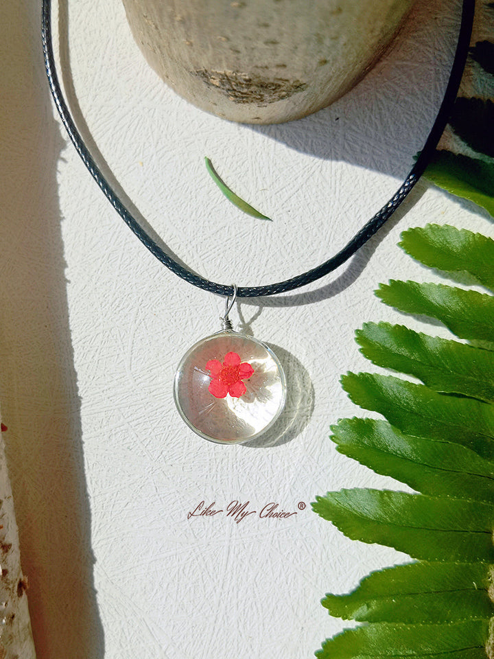 Collier à pendentif ovale pleine lune Peach Blossom