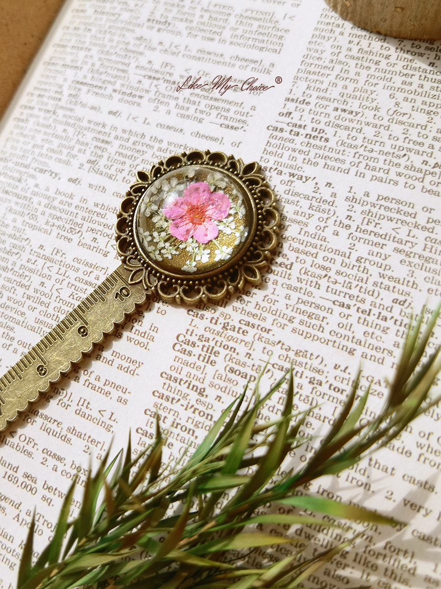 Flori de cireș Retro Metal Bookmark