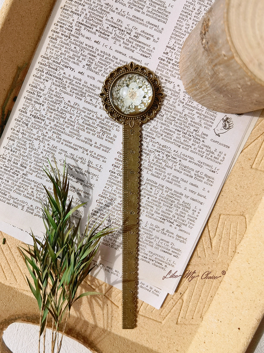 Flori de cireș Retro Metal Bookmark