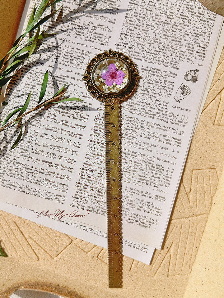 Flori de cireș Retro Metal Bookmark