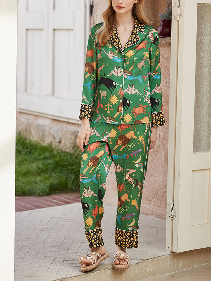 Groene pyjamaset met sterrenbeeldenprint