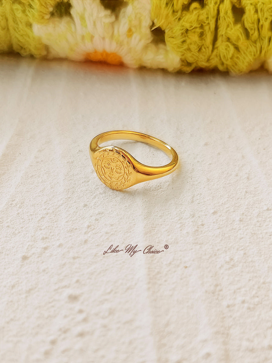 Love By The Moon Signet Boho Yüzük