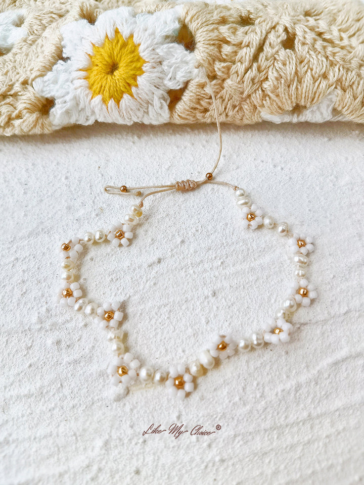 Adjustable Drawstring Beaded Bracelet White Daisy