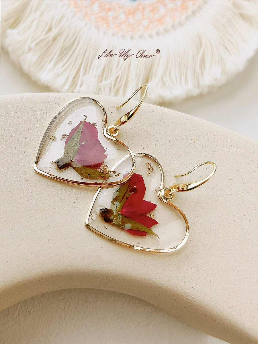 Boucles d'oreilles fleurs pressées - Coeur en résine Fleur séchée