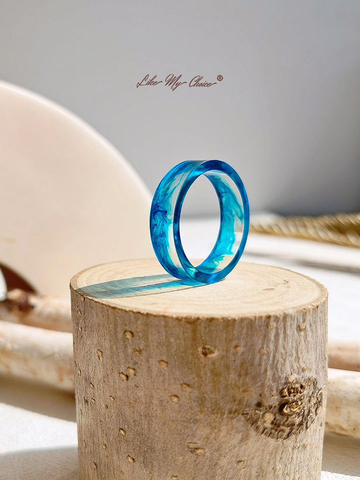 Eis und Feuer Crystal Stained Resin Ring