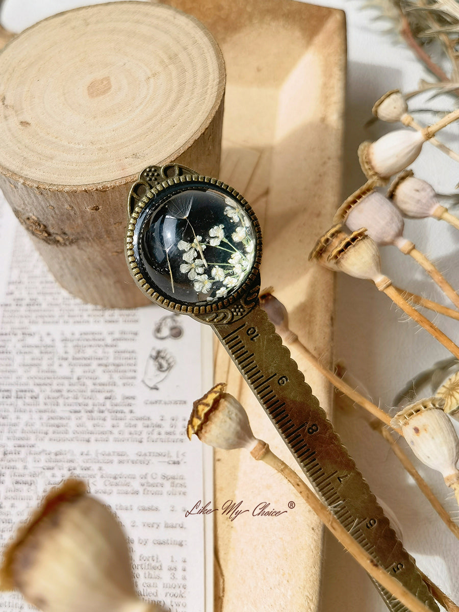 Gypsophila Dandelion Bronze Bookmark