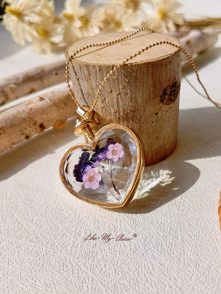 Collier coeur en verre cristal fleurs séchées Myosotis lavande