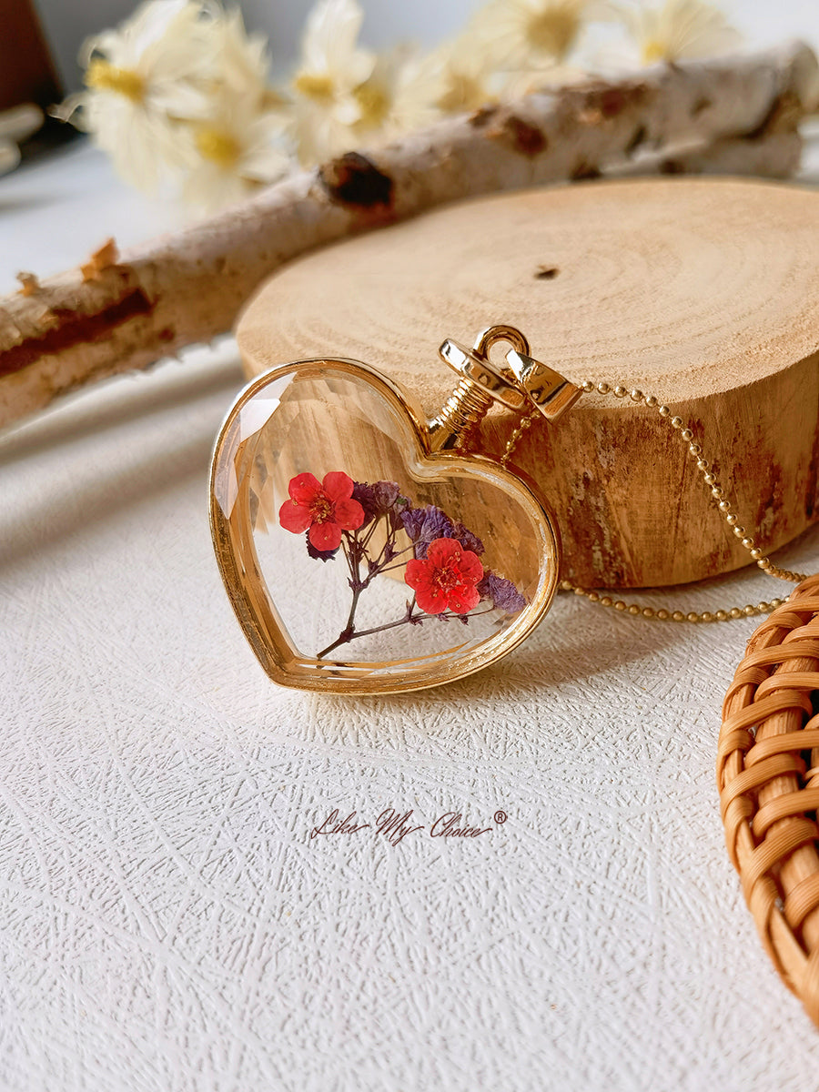 Levandulový náhrdelník Forget-Me-Not Dried Flowers Crystal Glass Heart Necklace