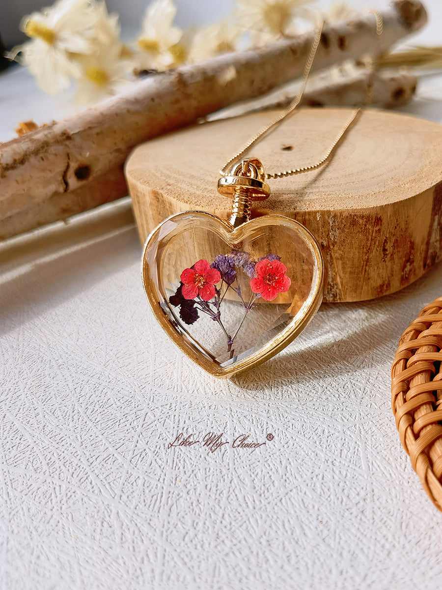 Levandulový náhrdelník Forget-Me-Not Dried Flowers Crystal Glass Heart Necklace