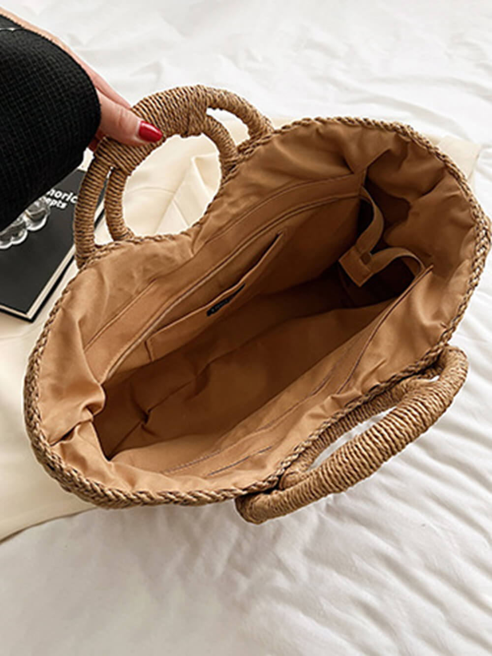 Bolsa de paja hecha a mano para vacaciones en la playa