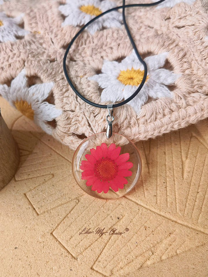 Collier à pendentif fleur hippie