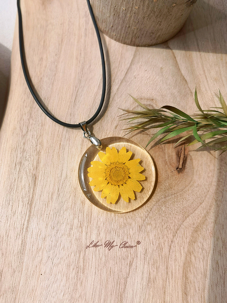 Collier à pendentif fleur hippie