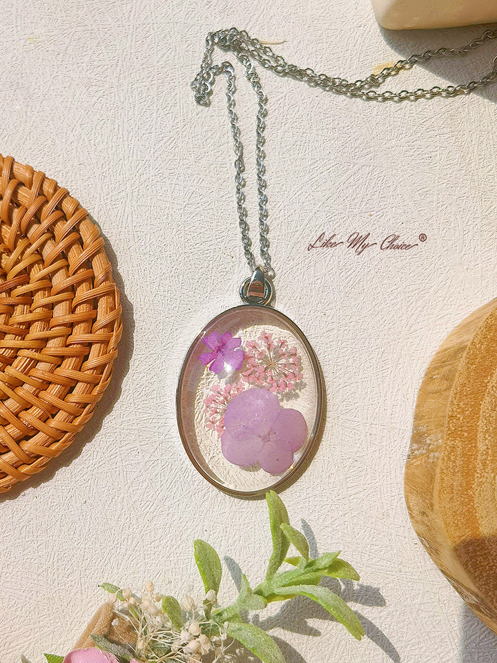 Resin Pendant Necklace With Queen Anne Lace Cherry Embossed Flowers