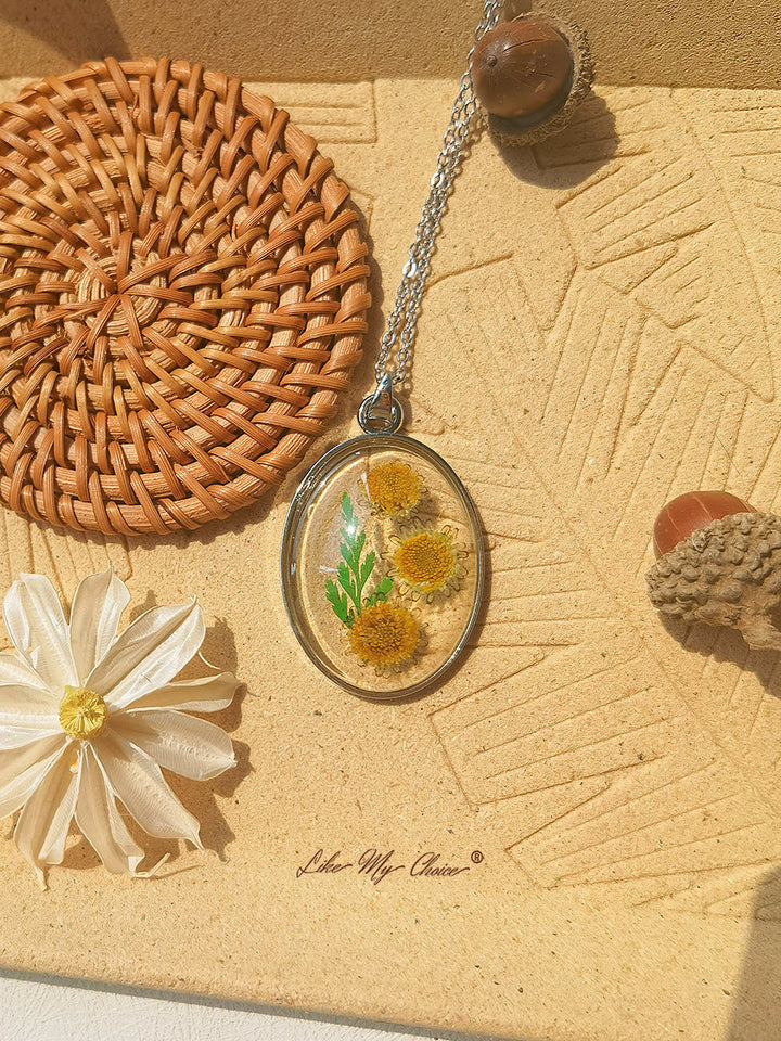 Collier pendentif en résine avec tournesol éternel Fleurs séchées