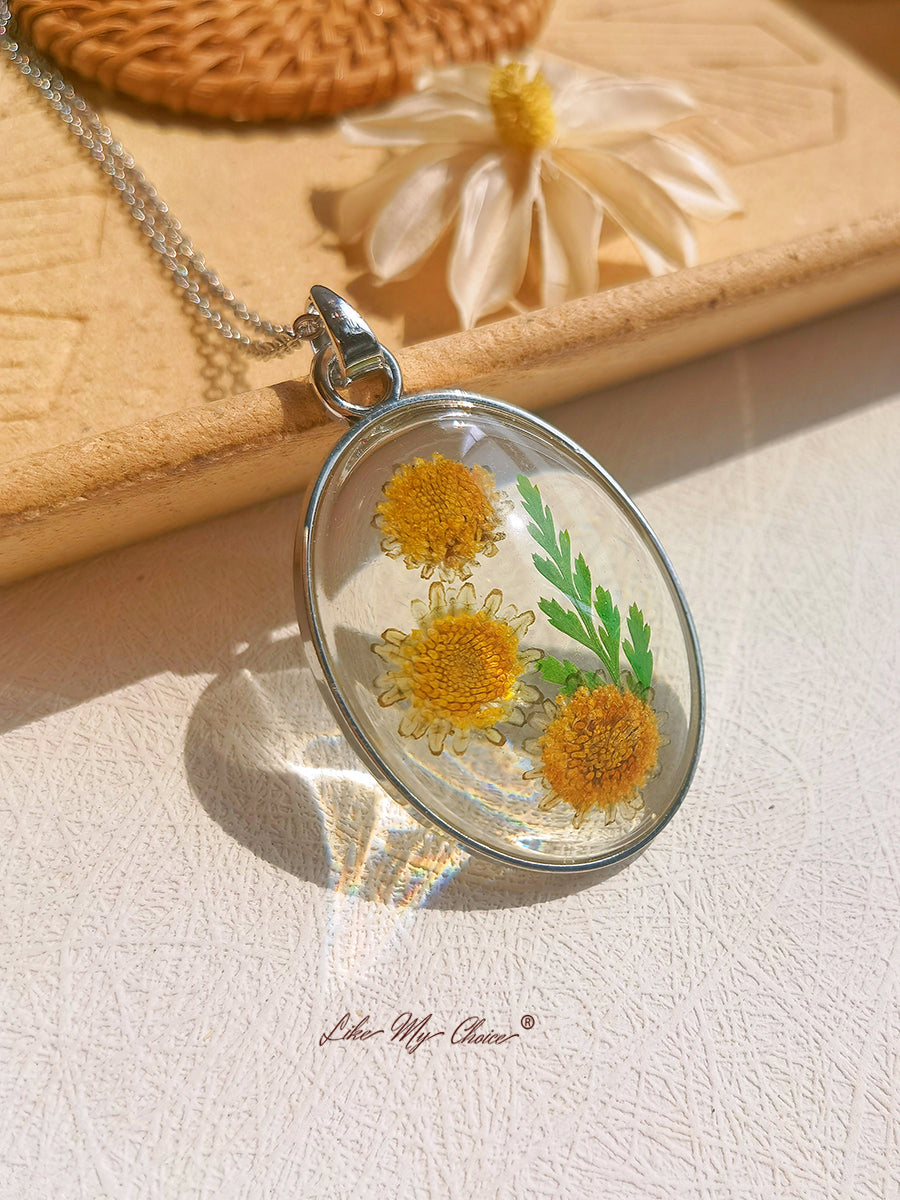 Collier pendentif en résine avec tournesol éternel Fleurs séchées