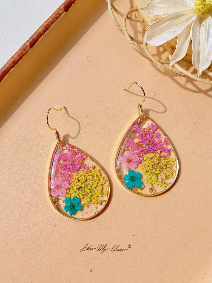 Pendientes flor prensada de resina "Forget-Me-Not" de encaje Reina Ana