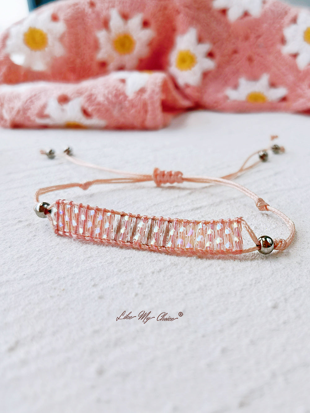 Bracelet réglable en perles avec cordon de serrage Bali Stack rose