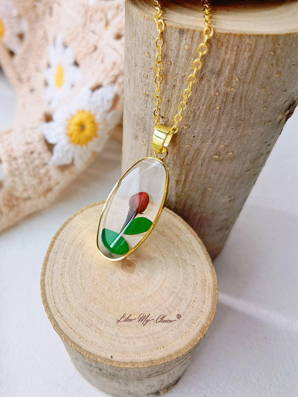 Natural Rosebud Resin Pressed Flower Botanical Pendant Oval Necklace